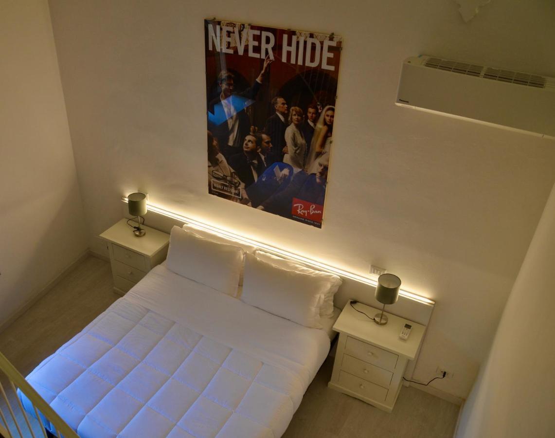 Duomo26 Boutique Apartment デセンツァーノ・デル・ガルダ エクステリア 写真
