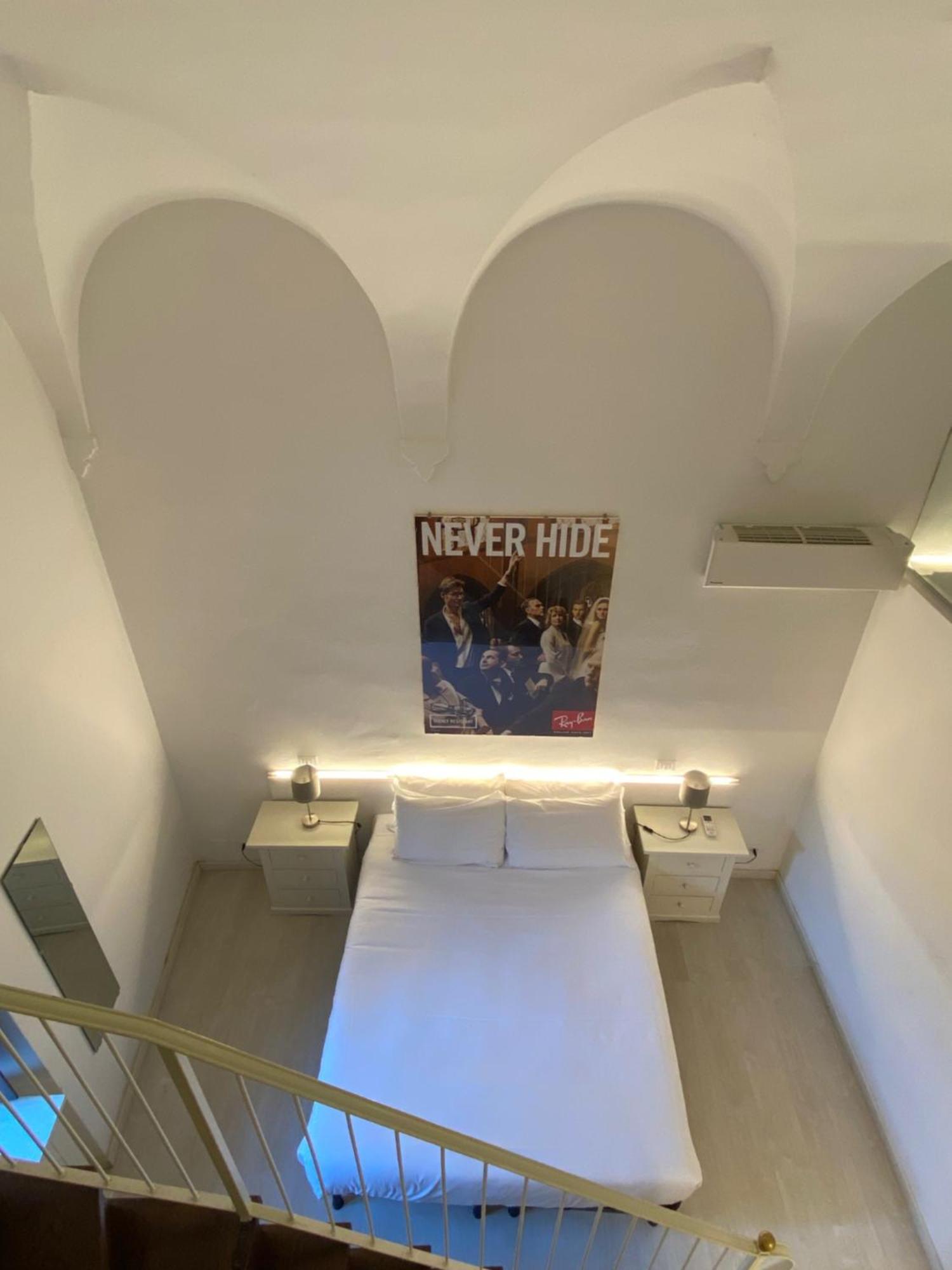 Duomo26 Boutique Apartment デセンツァーノ・デル・ガルダ エクステリア 写真